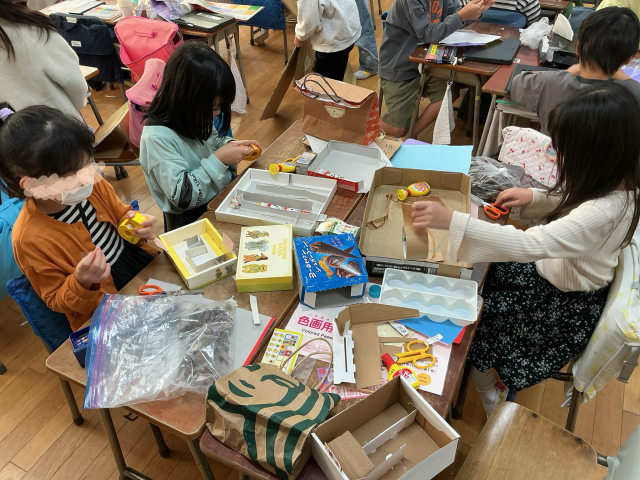 どんぐり迷路作り