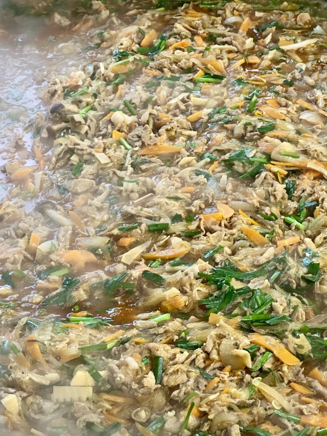 全ての野菜と春雨を入れて完成です。