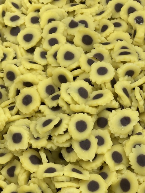 ひまわりの形の蒲鉾