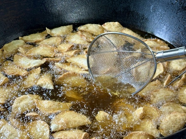 油で揚げて完成です。