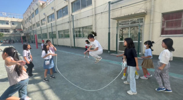 校庭での練習の様子