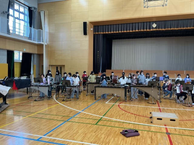 楽器の位置合わせの様子