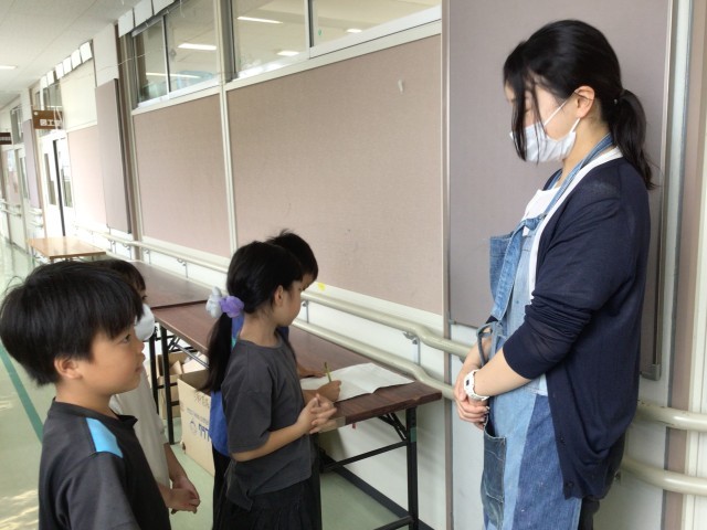 図工の先生にインタビュー