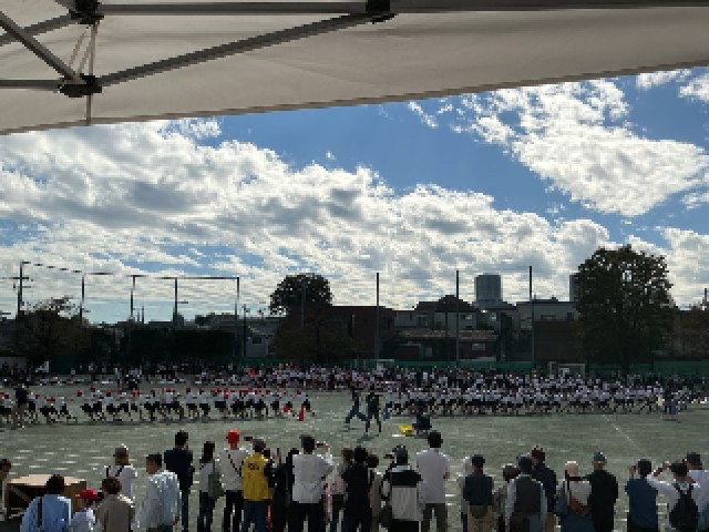 4年生団体競技　お助け綱引き