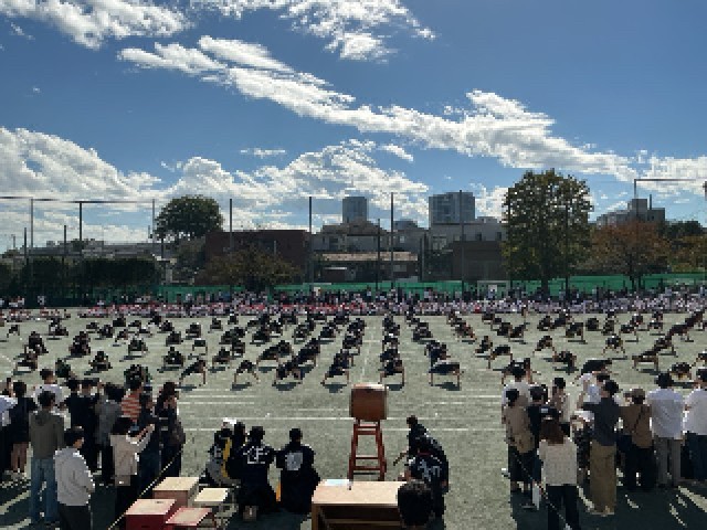 6年生表現　前半は南中ソーラン
