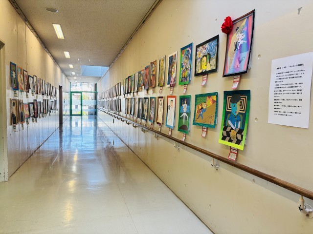 美術科3年生「キュビズム自画像」