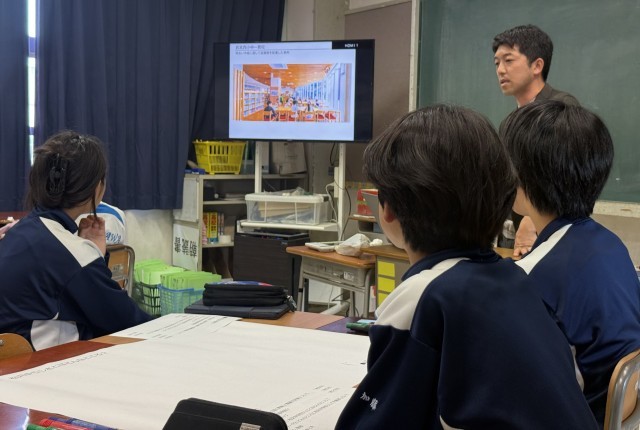 他校の施工例などご紹介いただきました。