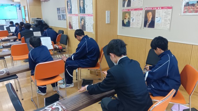 友達と協力しながら