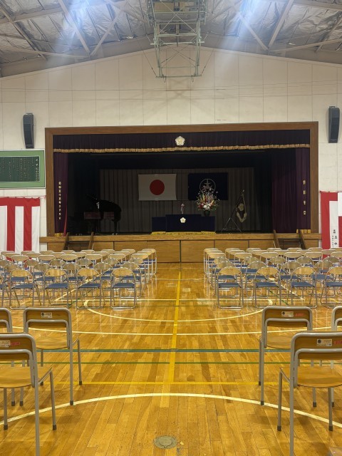 昨日、先輩たちが会場や教室の準備をしてくれました。